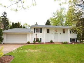 124 Oakwood Rd - Photo 1 of 1