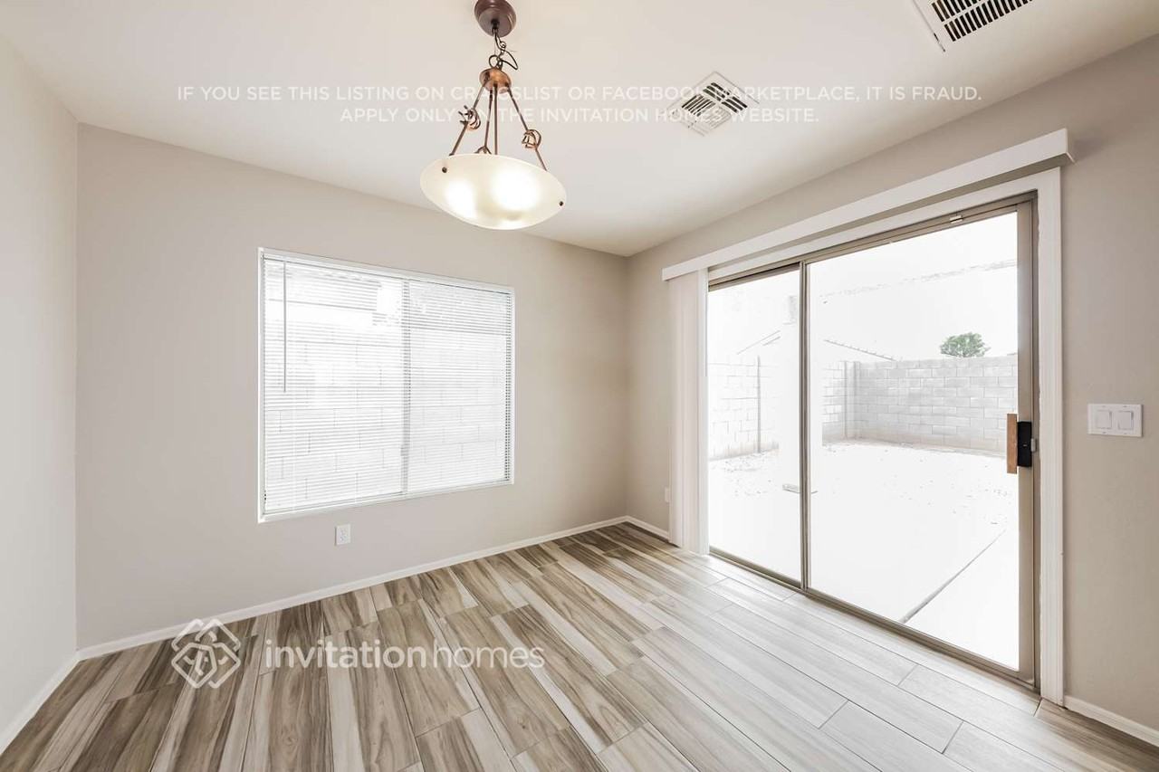 12845 W Myer Ln - Photo 7 of 16