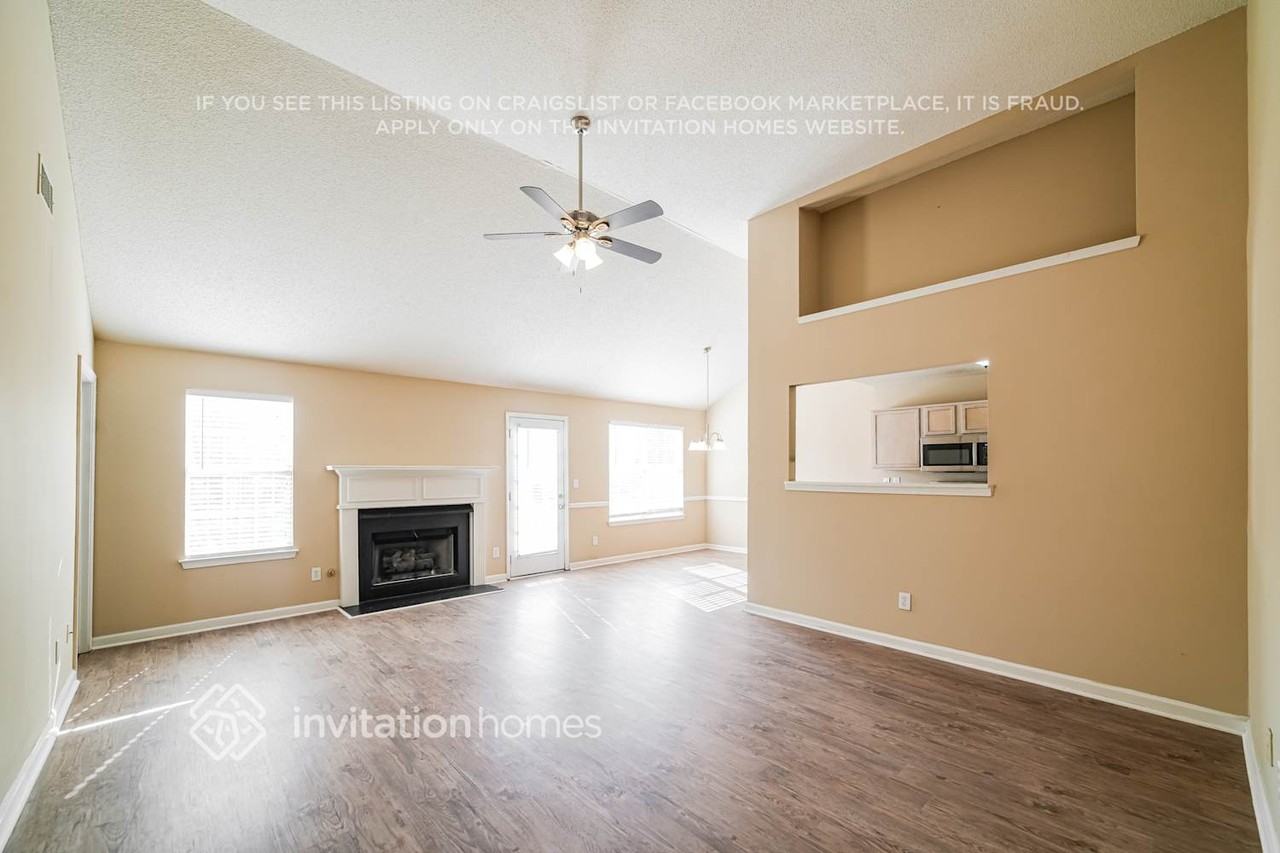 4116 Green Field Dr - Photo 4 of 17