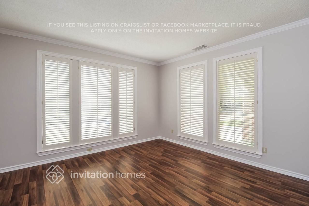 18749 Vista Del Sol - Photo 4 of 15