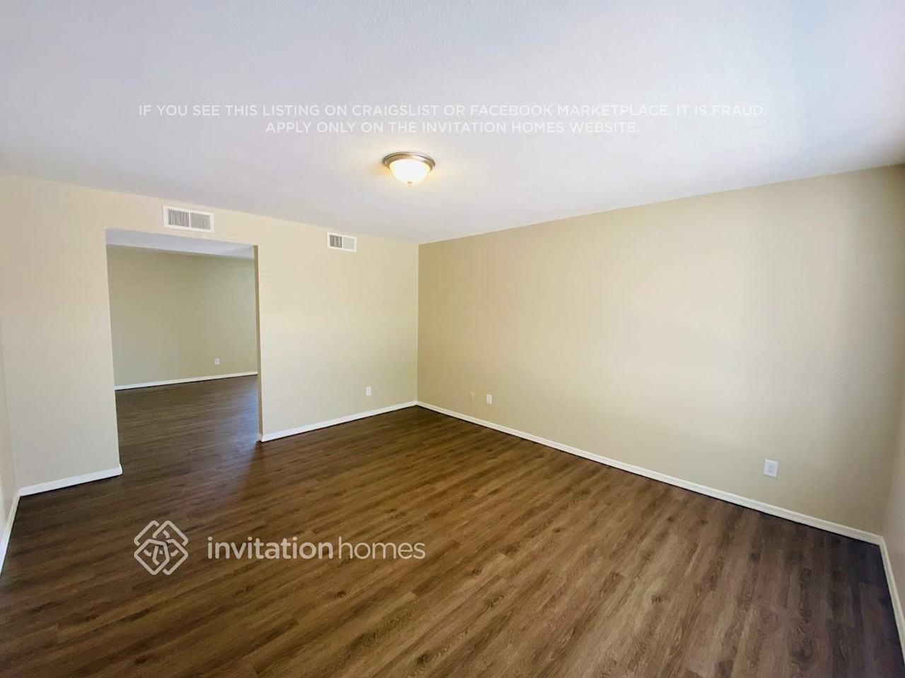 2576 E Commonwealth Cir - Photo 5 of 21