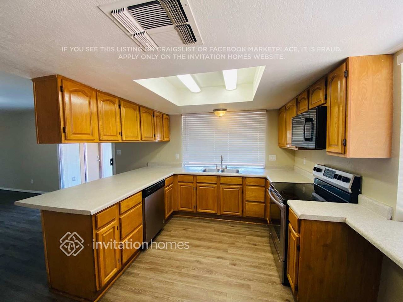 2576 E Commonwealth Cir - Photo 6 of 21