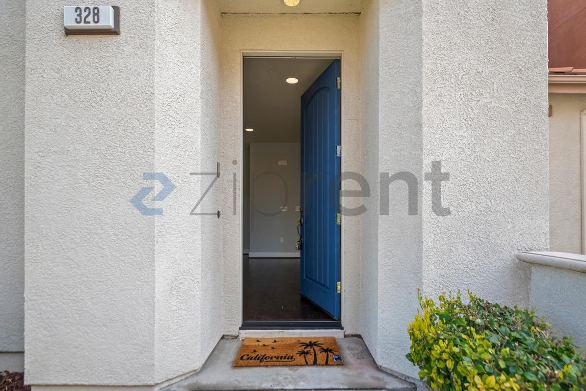 328 Selby Ln - Photo 4 of 31