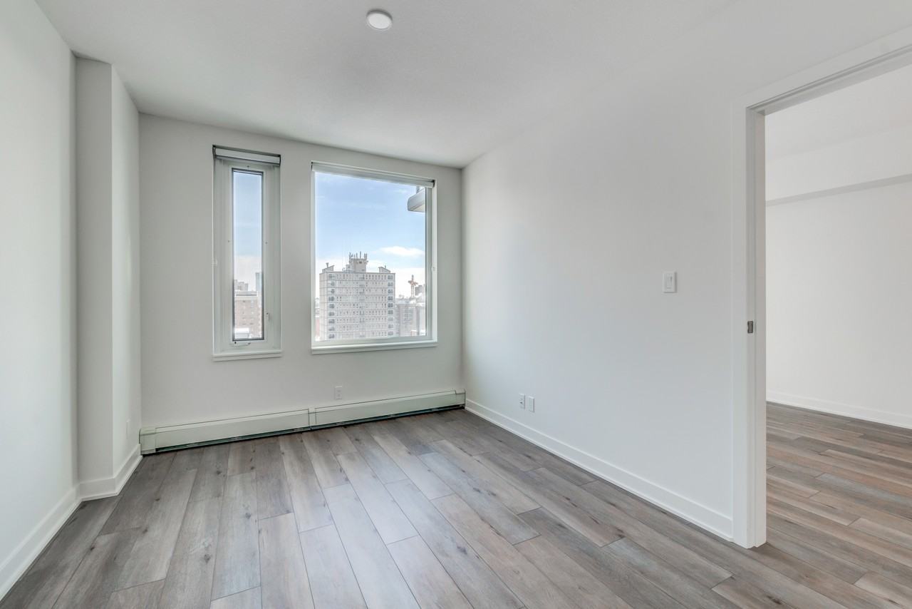 Redstone Apartments - Photo 7 of 9