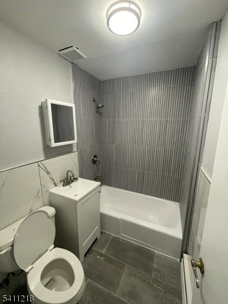 232 Niles St Apt 3-234 - Photo 4 of 4
