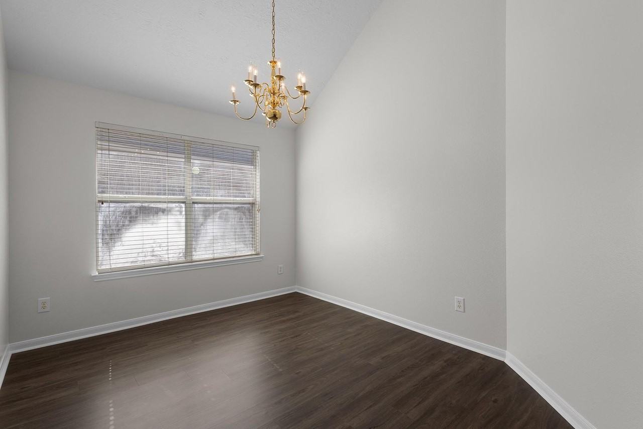 6222 Founding Dr - Photo 6 of 25