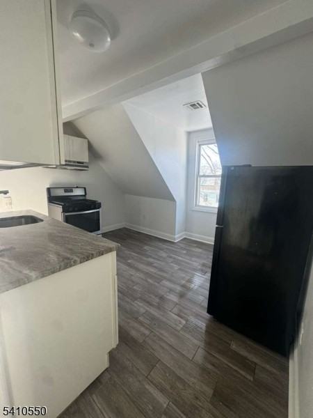163 N 18th St - Photo 3 of 9