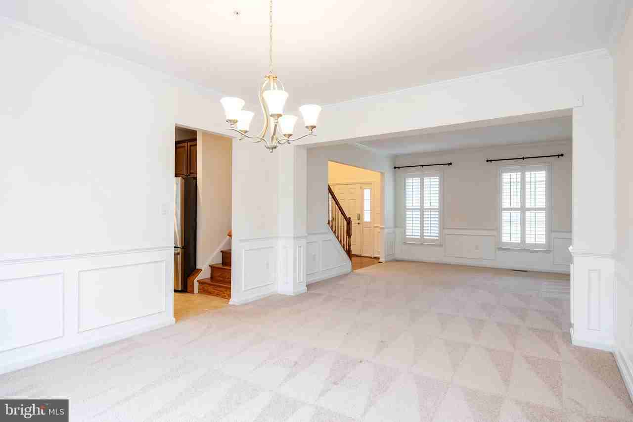 28461 Ben Oaks Dr - Photo 5 of 50