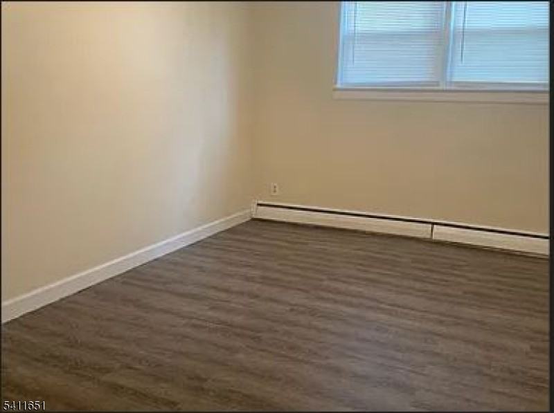 79 Hopkins Pl Unit A - Photo 2 of 3