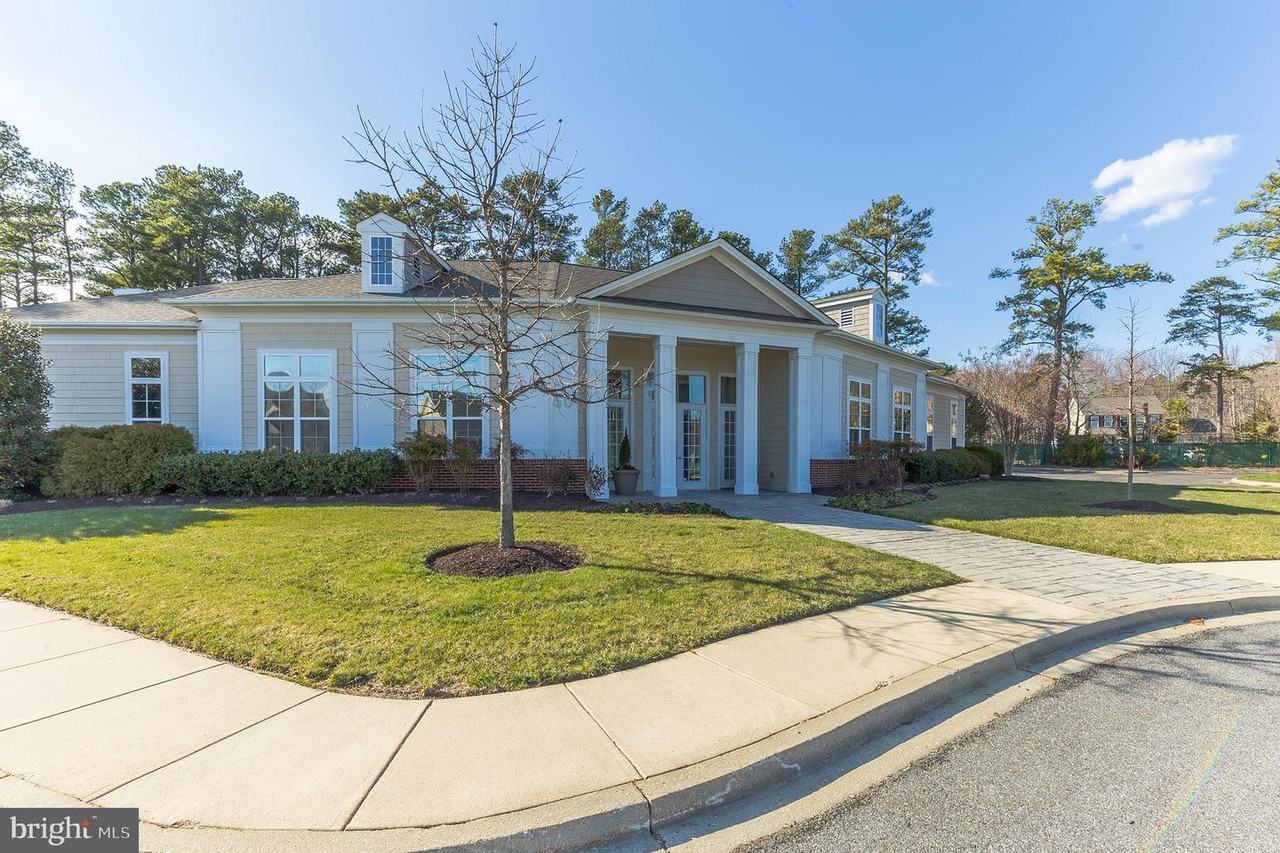 622 Oyster Bay Pl - Photo 6 of 46