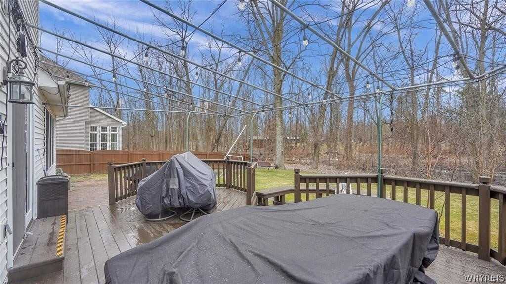 83 Huntingwood Dr - Photo 2 of 50