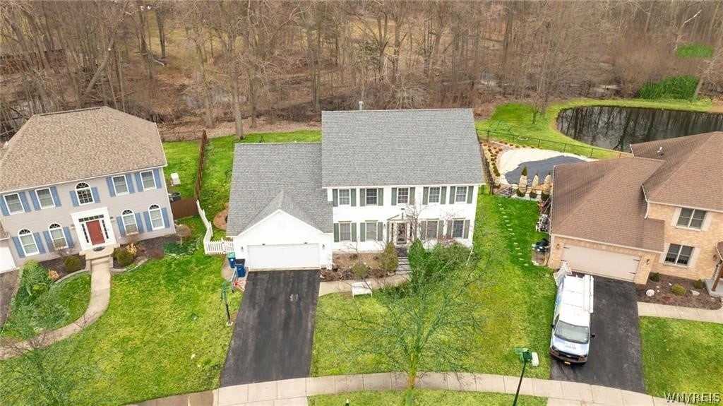 83 Huntingwood Dr - Photo 4 of 50