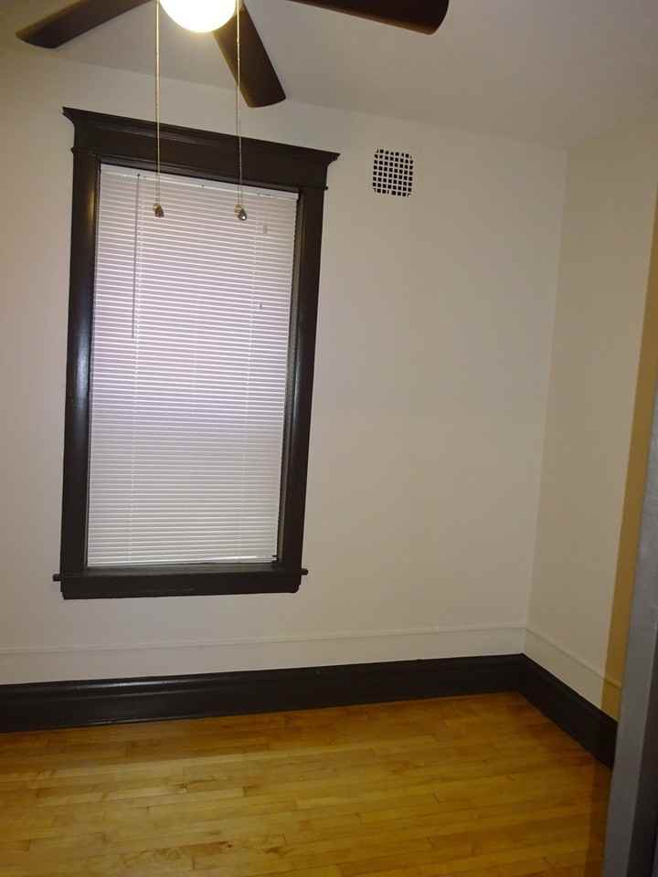 2602 W 22nd Pl ##2 - Photo 5 of 12