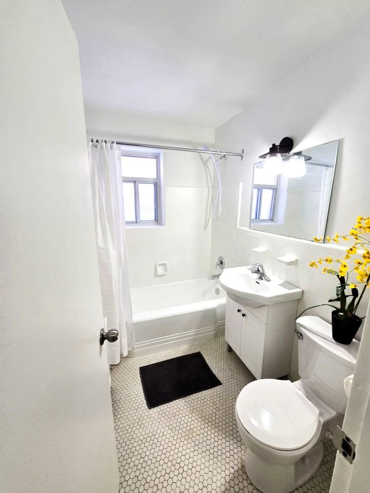 309 The Kingsway #B1 - Photo 5 of 9