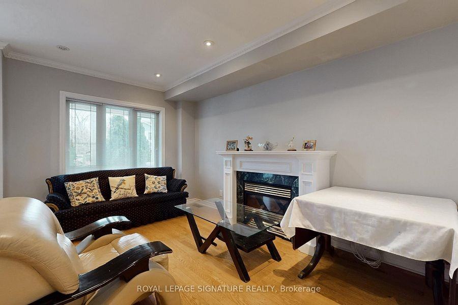 950 Greenwood Avenue - Photo 3 of 29