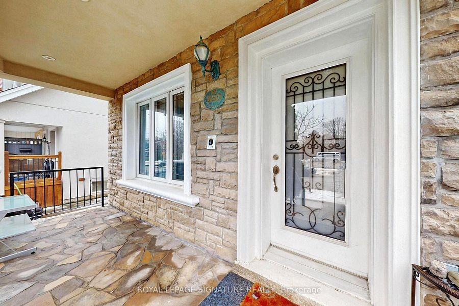 950 Greenwood Avenue - Photo 2 of 29