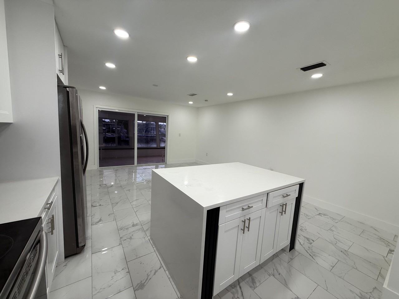 5039 Pelican Drive - Photo 7 of 20