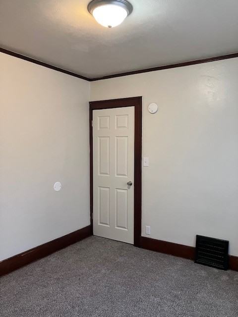 611 Phelps Street - Photo 4 of 9