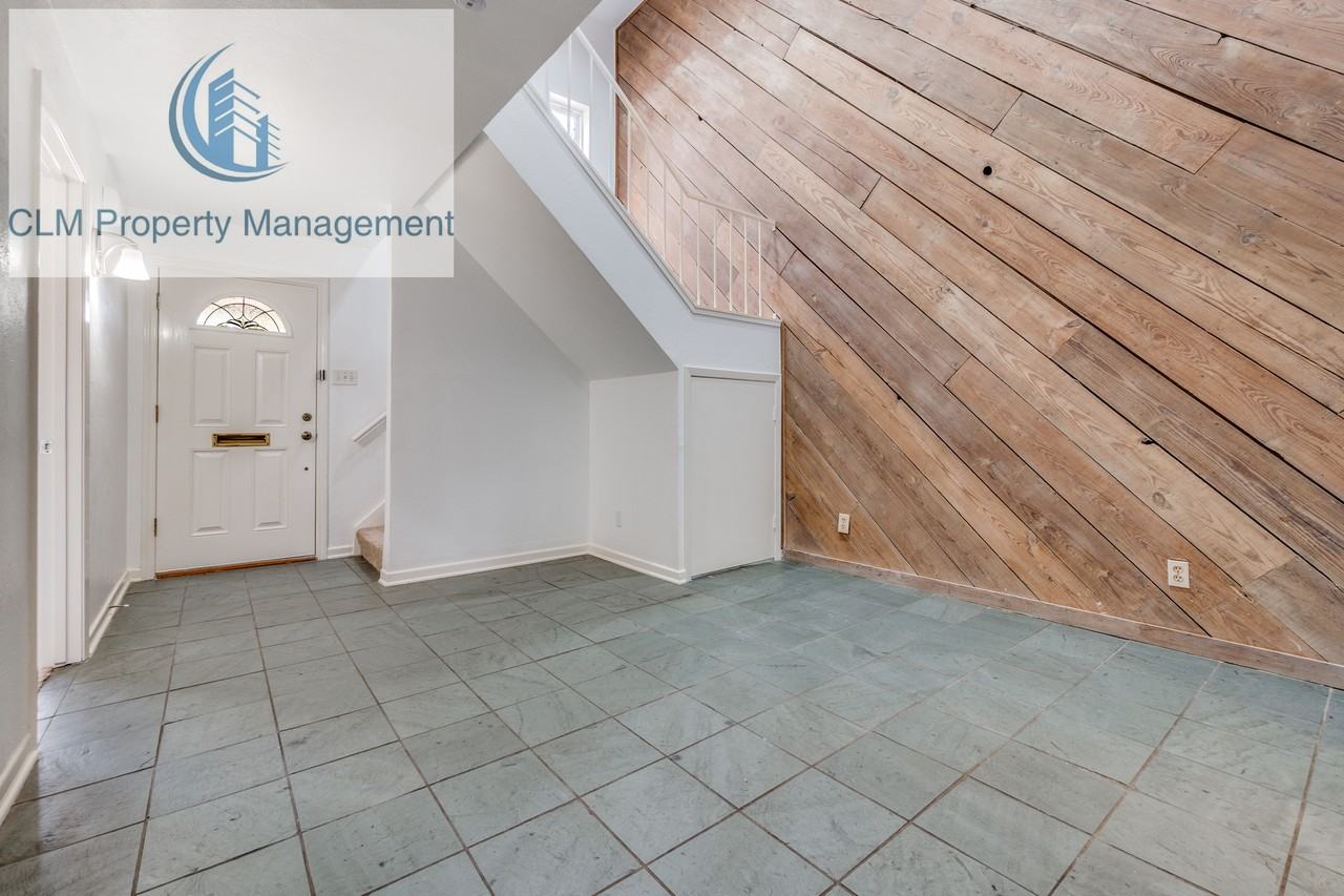 7608 Woodthrush Drive - Photo 2 of 25