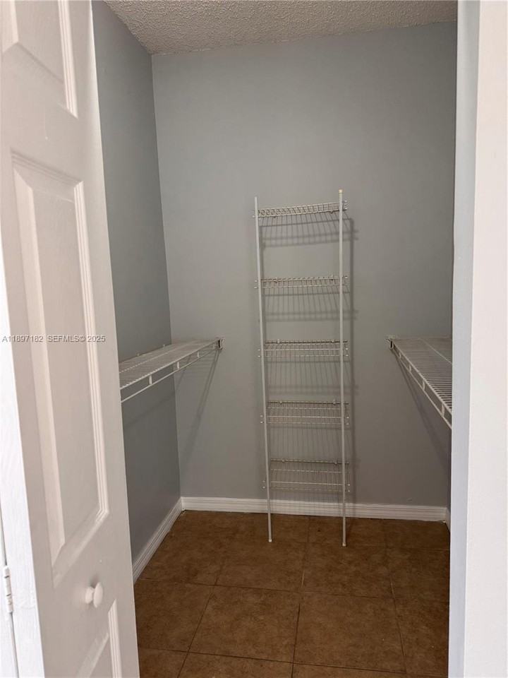 2401 West Preserve Way ##201 - Photo 4 of 14