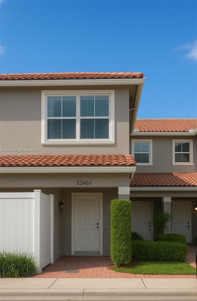 12661 Southwest 54th Court - Photo 3 of 10