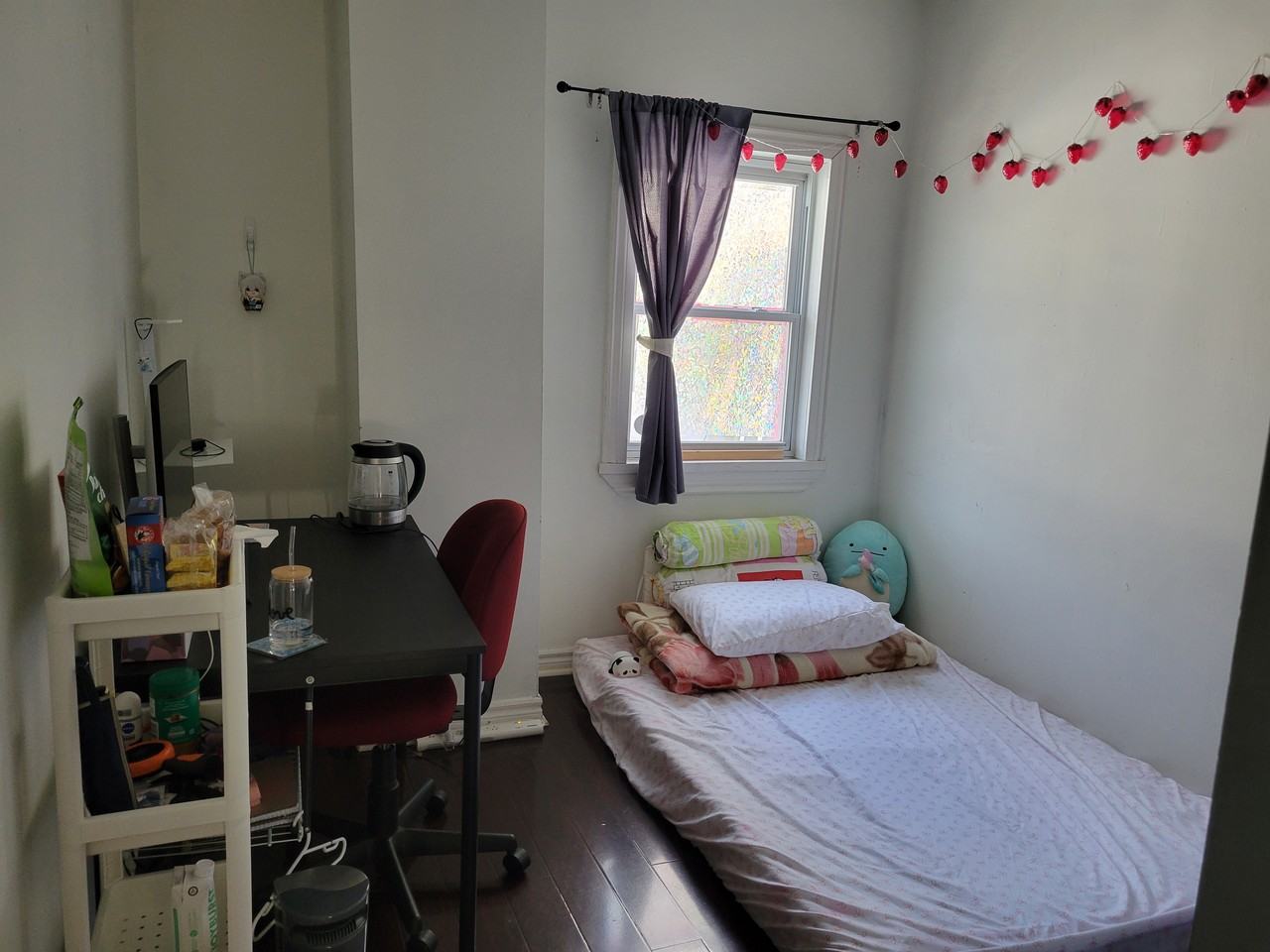 168 Huron Street - Photo 7 of 17