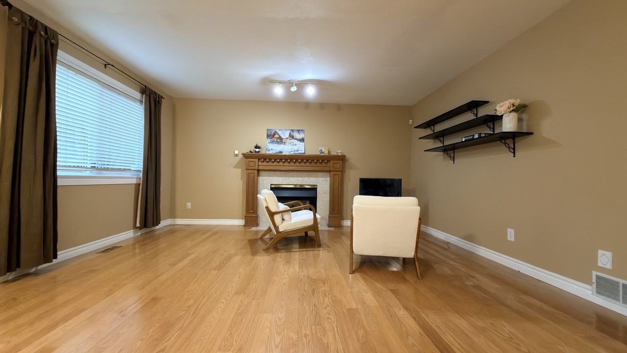 90 Ave & 158 St - Photo 5 of 20