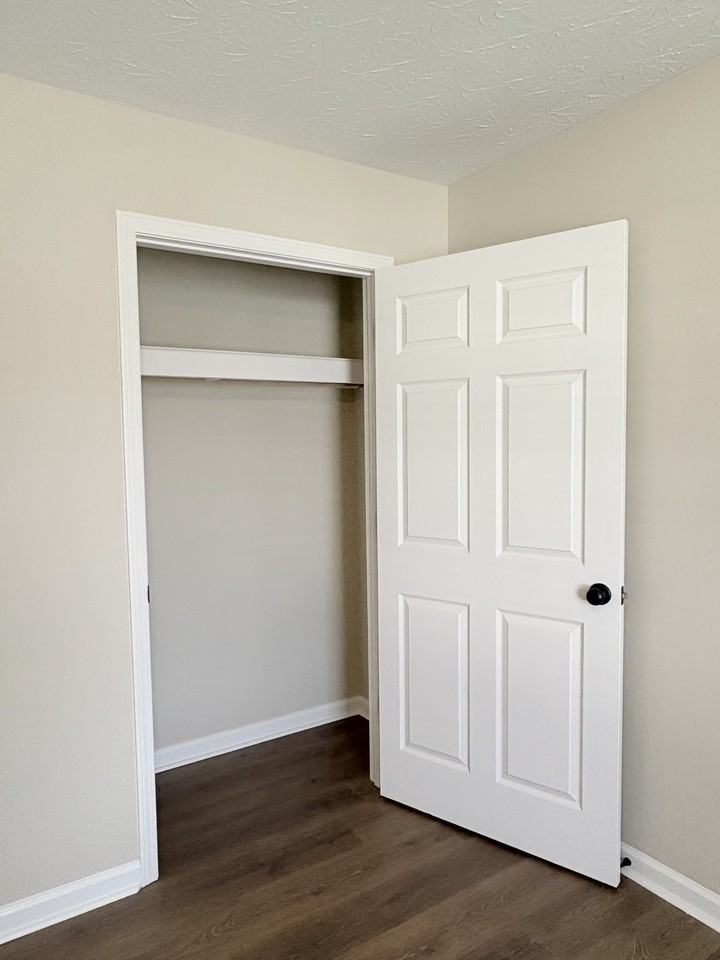 353 Catalpa Cir #NA - Photo 7 of 13