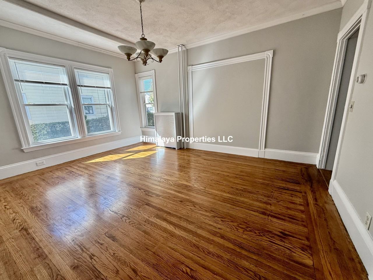 31 Park St #1 - Photo 5 of 12