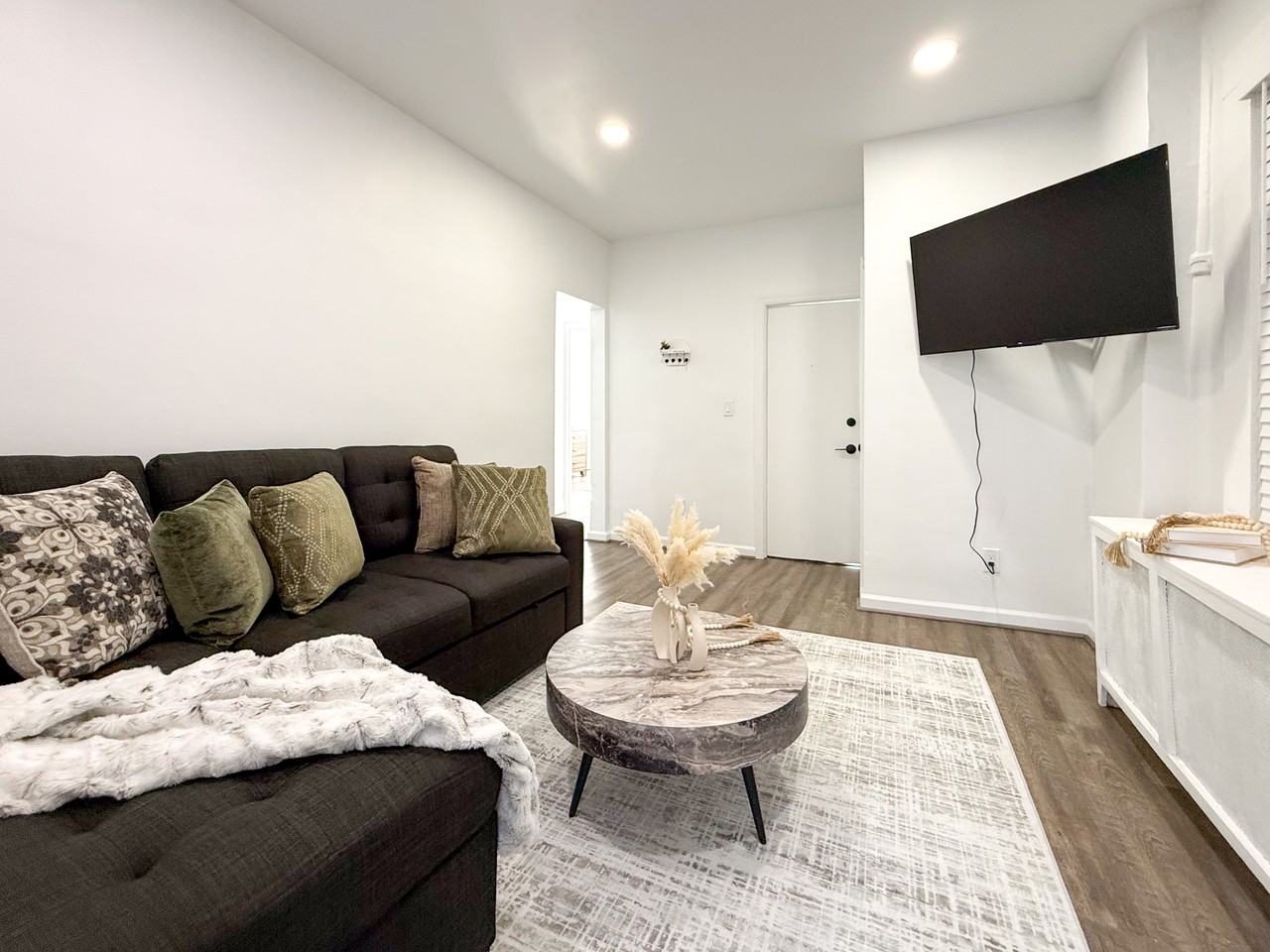 243 Lincoln Ave #2 - Photo 6 of 29