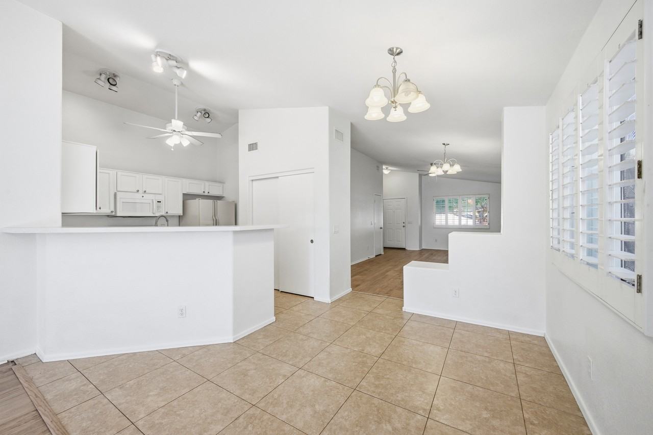 7319 W Eugie Ave #NA - Photo 7 of 18