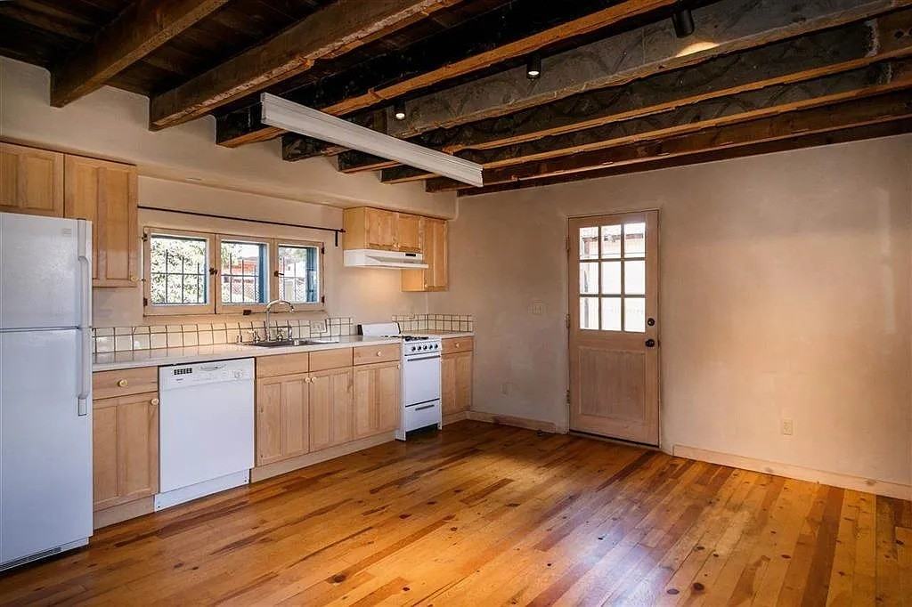 524 1/2 Alto St #NA - Photo 2 of 8