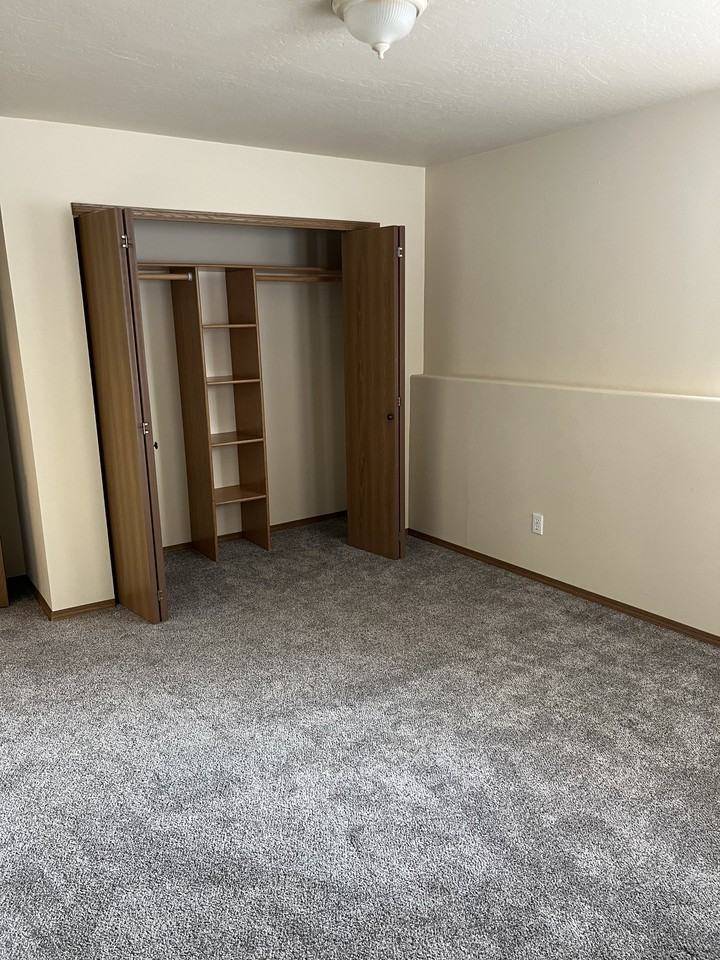 721 Hobson Ave #11 - Photo 4 of 7