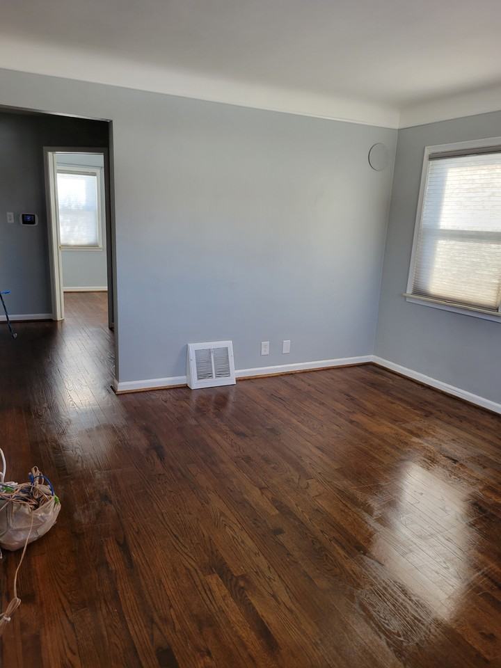 3711 Hunter Ave #NA - Photo 3 of 30