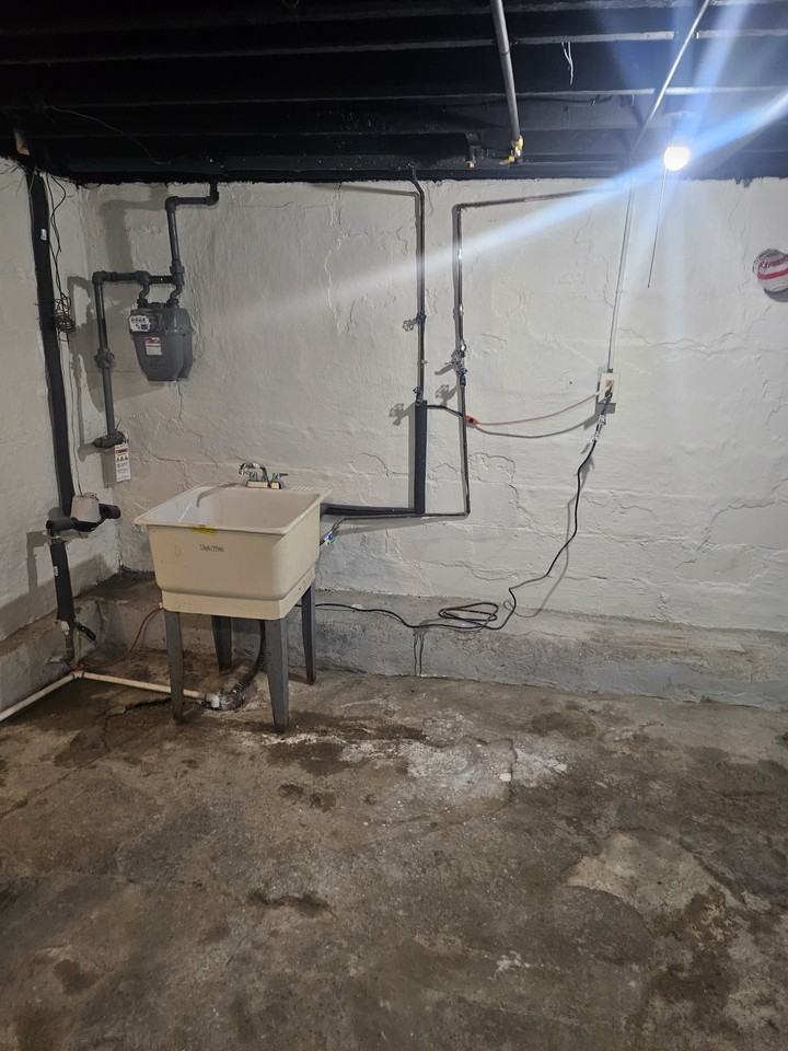 967 Davis St #1 - Photo 5 of 18