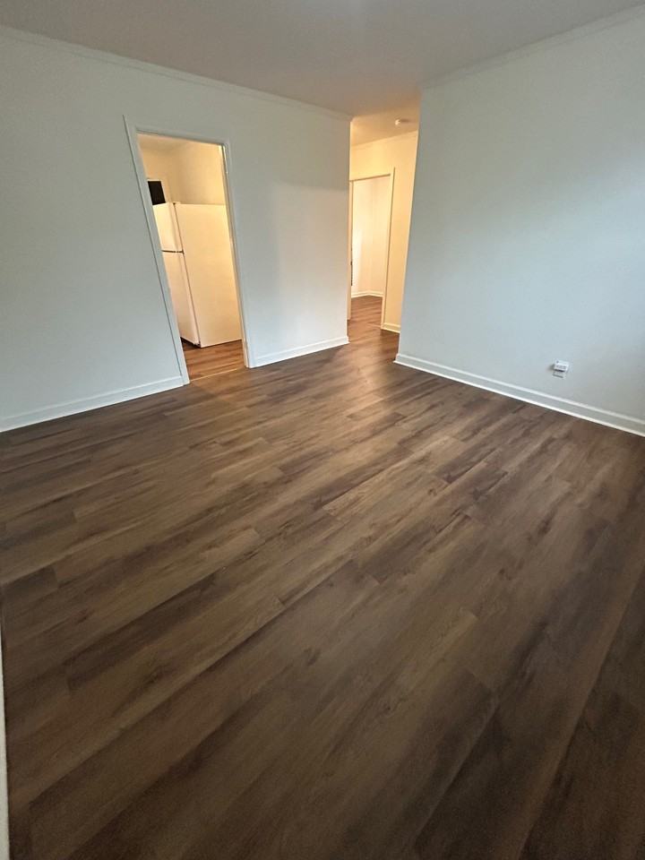 2922 Chestnut St #A - Photo 2 of 8