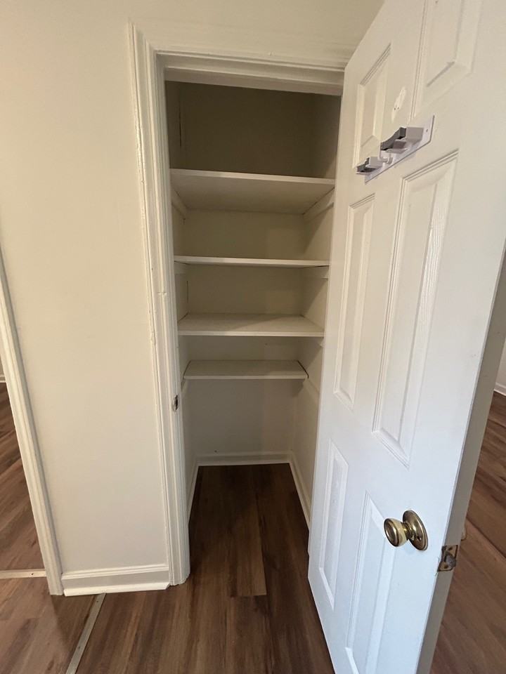 2922 Chestnut St #A - Photo 7 of 8