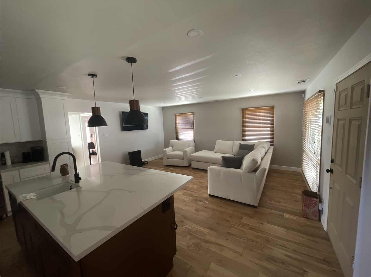 720 Oakwood Ave #NA - Photo 3 of 18