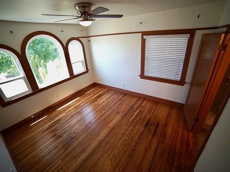 3036 E St - Photo 4 of 7