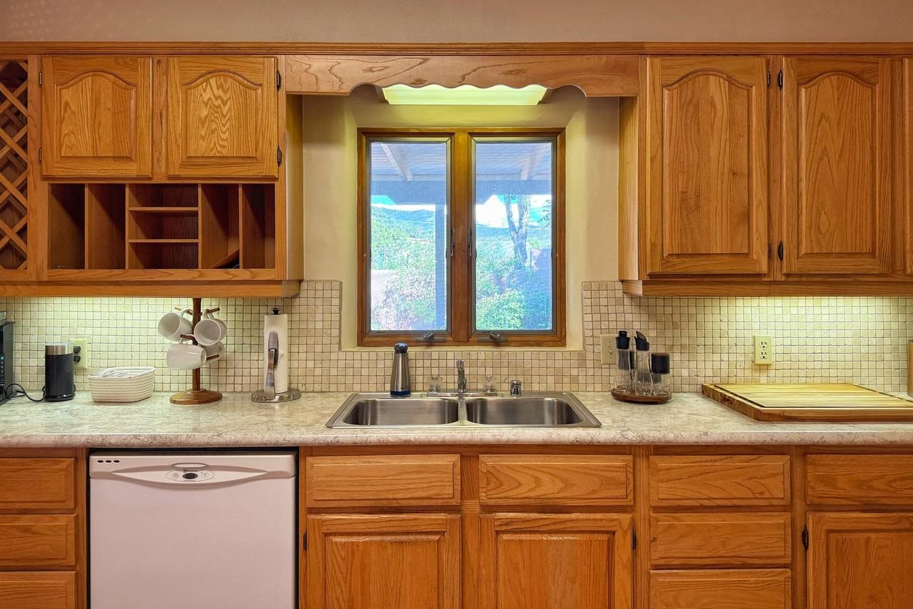 1325 Don Gaspar Ave #NA - Photo 2 of 17