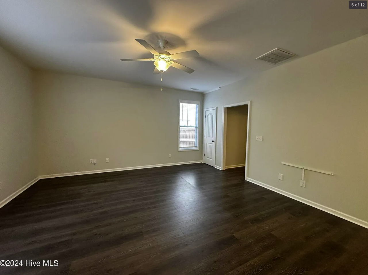 9393 Cassadine Ct #NA - Photo 4 of 12