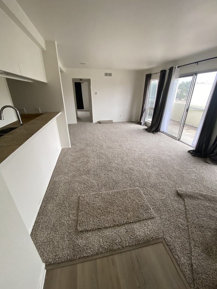 18881 Valley Cir #C - Photo 3 of 13