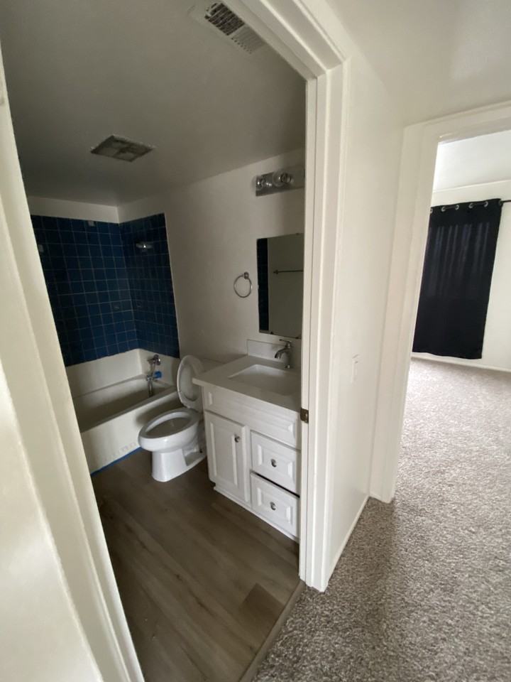 18881 Valley Cir #C - Photo 7 of 13