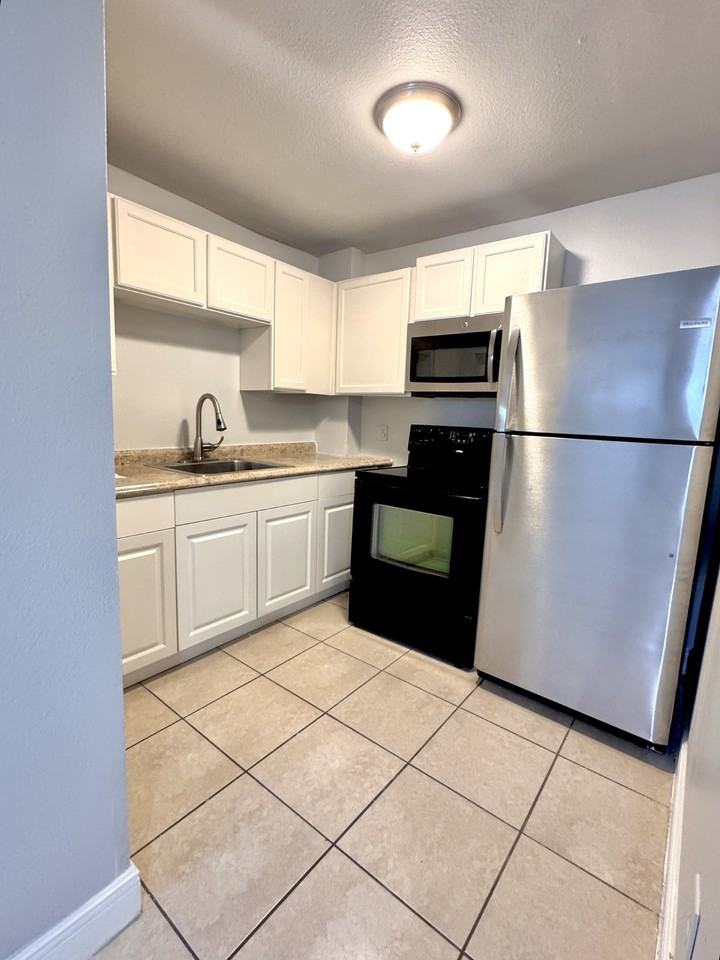 4101 Columbia St #2 - Photo 3 of 4