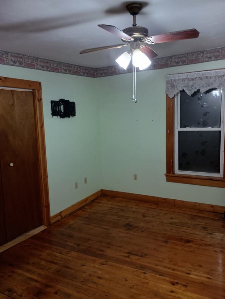 105 L St #NA - Photo 4 of 15