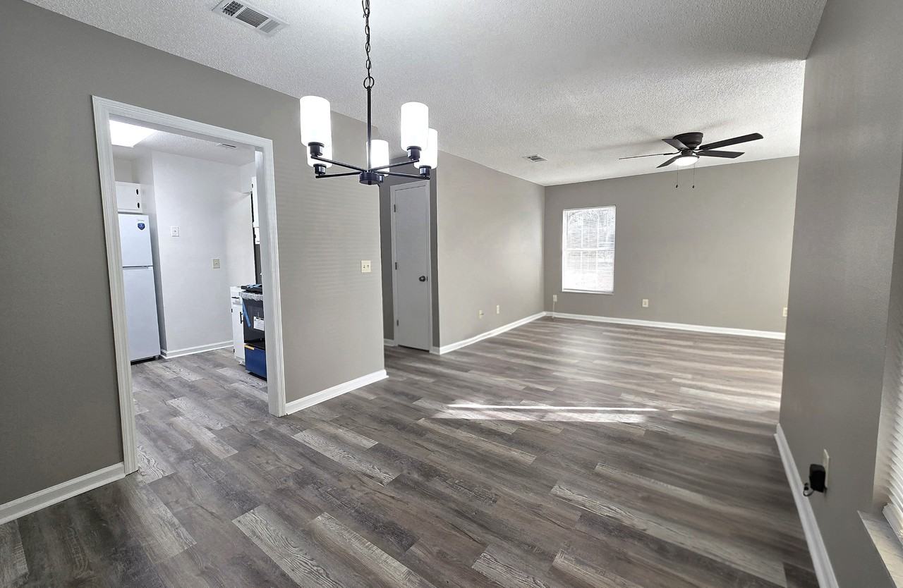 3129 Pontiac Dr #2B - Photo 5 of 8