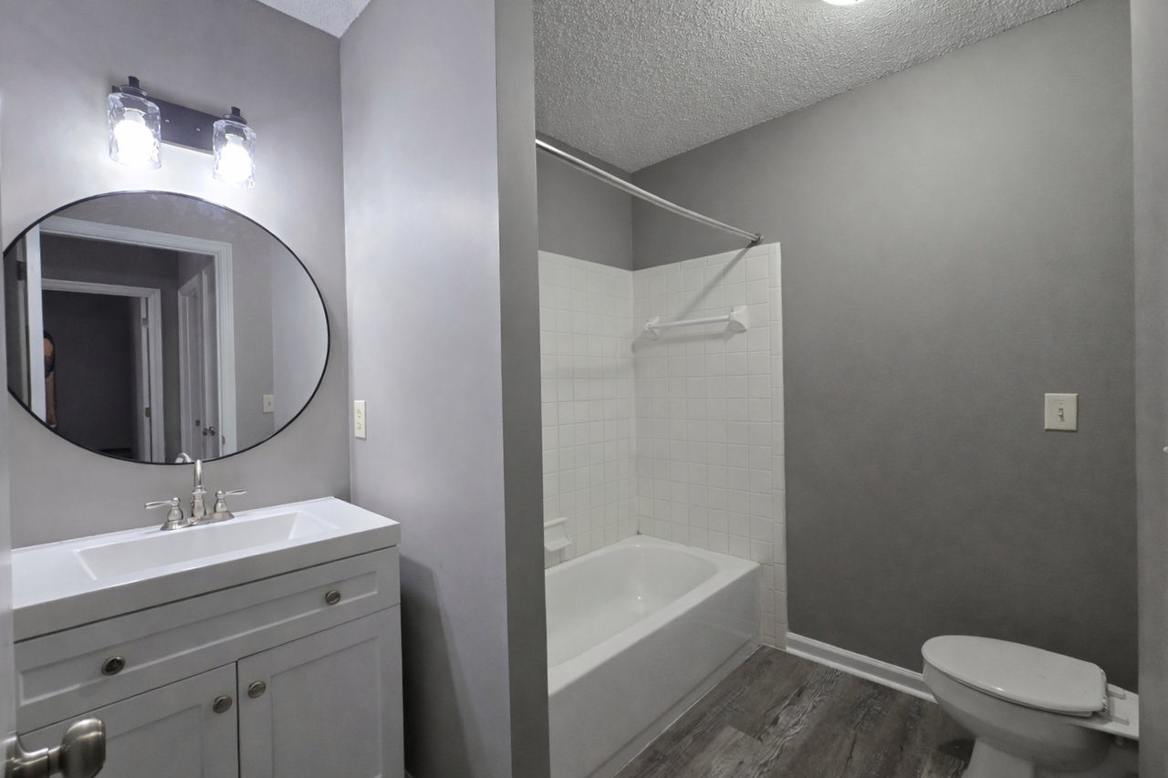 3129 Pontiac Dr #2B - Photo 6 of 8