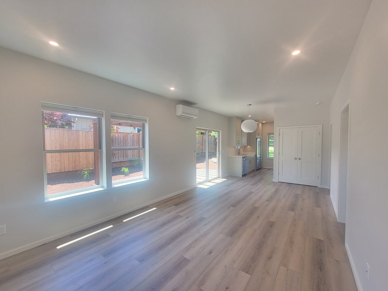 395 S Mountain Ave #NA - Photo 3 of 22