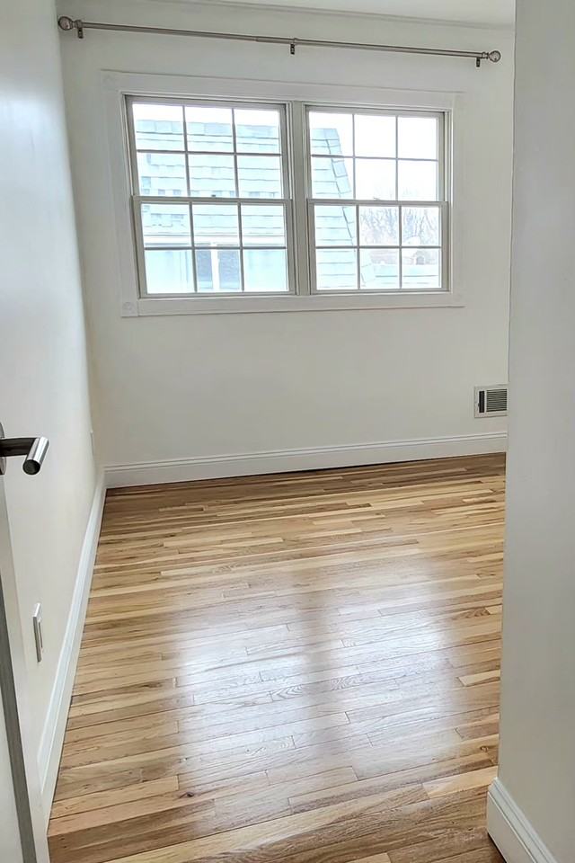 1421 Bell Blvd #2 - Photo 5 of 6