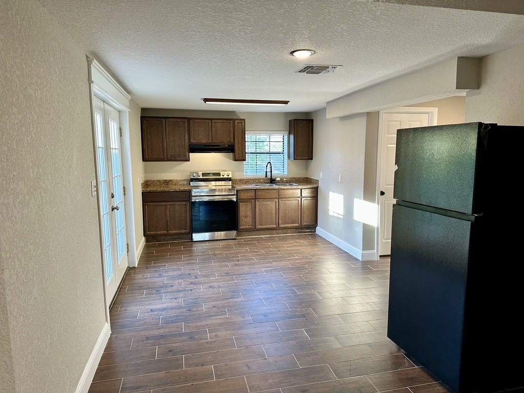 2125 Maverick Dr #NA - Photo 3 of 16